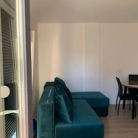 Jelisej App